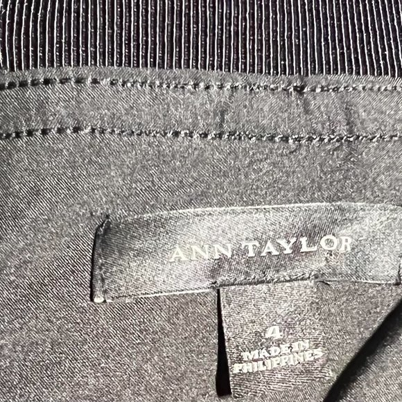 ANN TAYLOR Knit Knee High Waisted Pencil Skirt Mosaic print Black/white. (S) - Picture 15 of 16